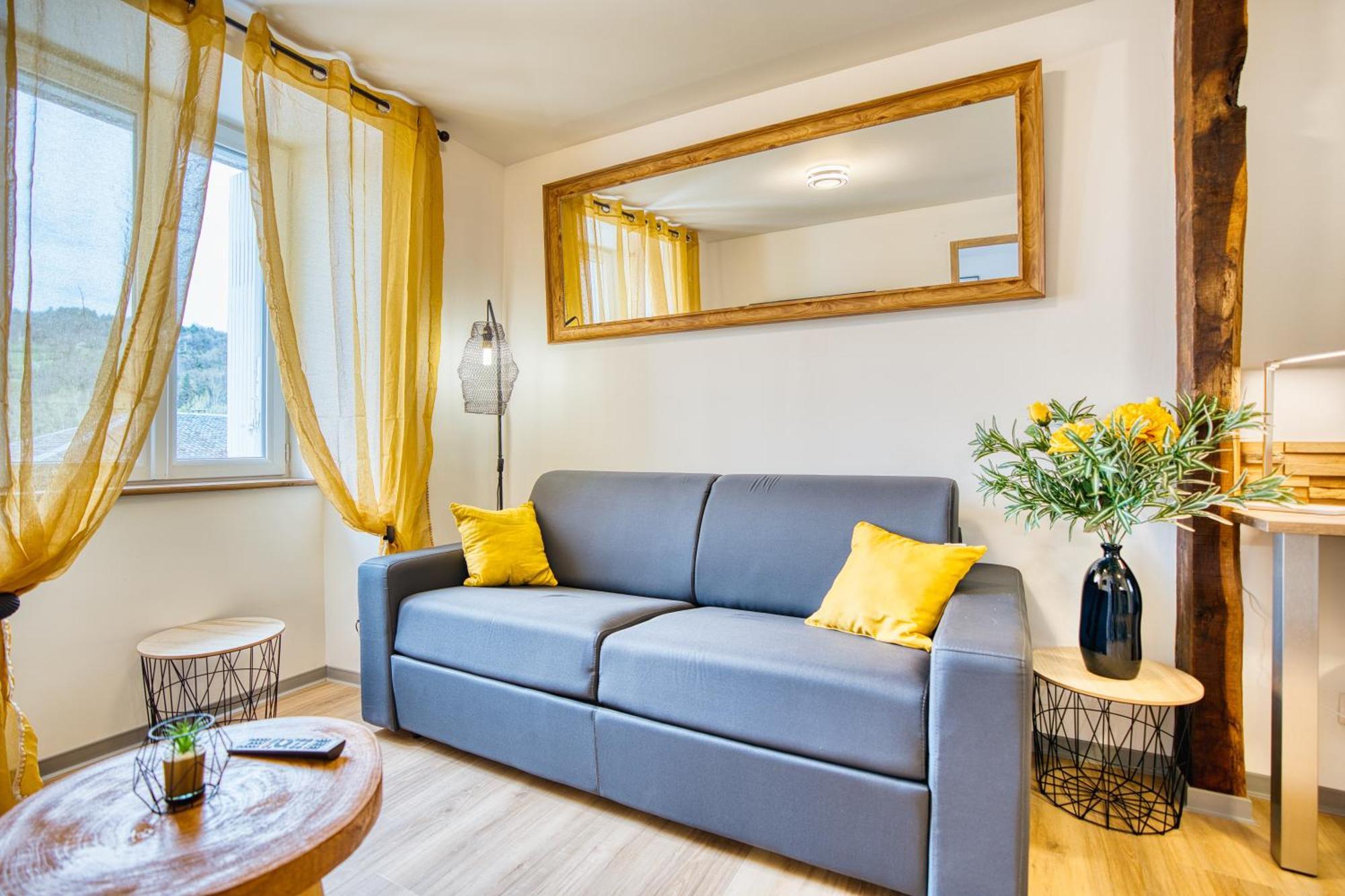 Apartamento Les Hourtous Netflix Wi-Fi Fibre Terasse 4 Pers Banassac Exterior foto